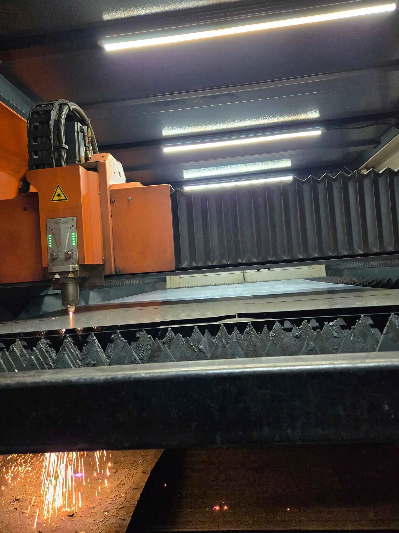cnc laser cutting